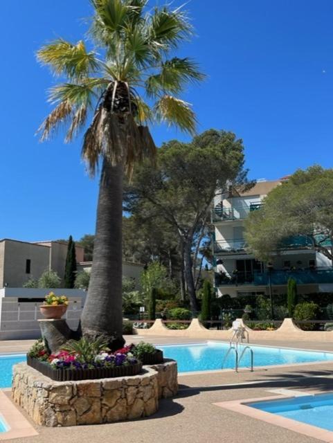 Saint-Raphael, Boulouris, F2 Dans Belle Residence 3 Piscines, Proche Bord De Mer Dış mekan fotoğraf